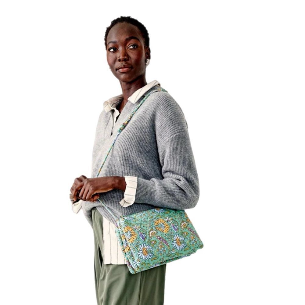 Vera Bradley Foxbury Crossbody in Gemstone Paisley - Picture 5 of 6